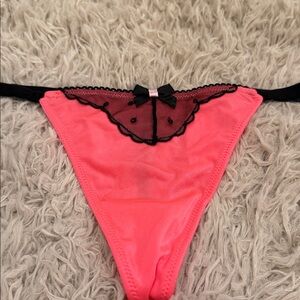 NWT 2011 VTG Victoria’s Secret Coral Silky V-String ONE SIZE